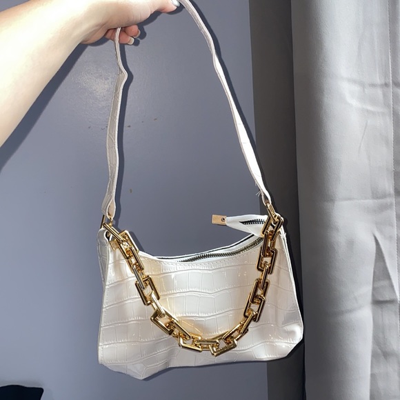 Purse - Picture 2 of 4